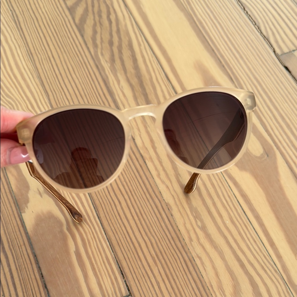 Classic Tan Cat-Eye Sunglasses with Dark Lenses